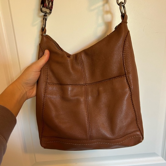 The Sak Lucia crossbody faux Leather Bag with boho strap - Picture 12 of 16